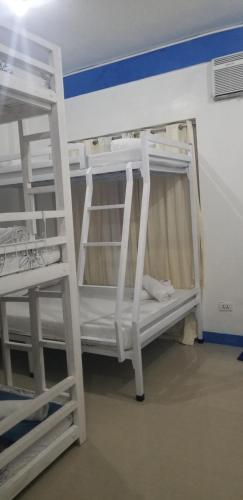 Innsite Room Rentals Room Type - Standard Family Room Innsite Room Rentals Room Type - Standard Family Room