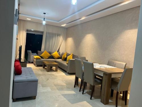 Super-apart lux prestigia golf piscinejardin- afaf