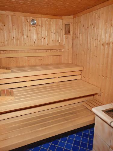 Sauna, PanoramaHotel Penegal in Ruffre