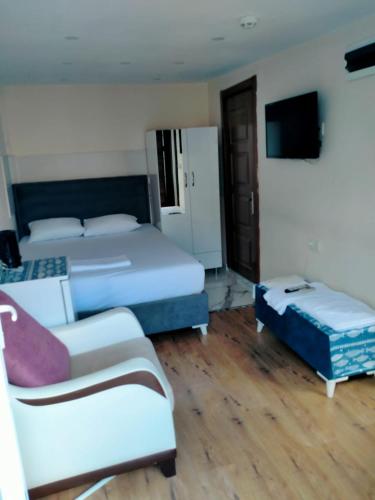 BLUE ROYAL HOTEL – Istanbul, FL