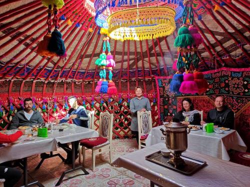 Comida y bebida, Naryn Guest House in Naryn