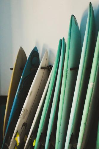 Single Fin Surf Hostel – Arona, MS
