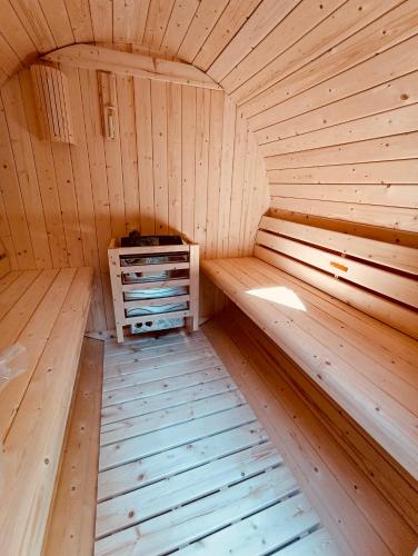 Sauna, PREMIUM-Ferienhaus für 5 Gäste - Sauna, Wald u. Berge Extertal-Ferienpark #49 (PREMIUM-Ferienhaus fur 5 Gaste - Sauna, Wald u. Berge Extertal-Ferienpark #49) in Extertal