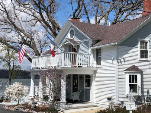 The French Country Inn - Hotel - Lake Geneva