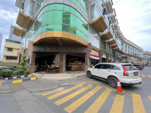 CN Homestay B1 Floor 2 at Nagoya Hill Mall