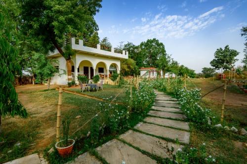 Aryan Camp - RiverView Farmstay, Panna Tiger Reserve, Madla - Panna