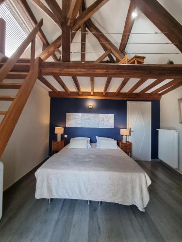 CASA ALTEA in Crêches-sur-Saône