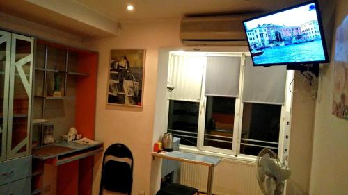 Studio French Embassy - image 2
