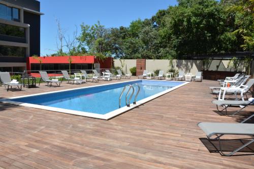 สระว่ายน้ำ, Savoy Hotel Encarnacion in เอนคาร์นาซิยอน