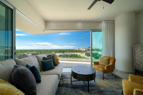 Gorgeous BRAND NEW Ocean View Roof Pool Beach Xcss