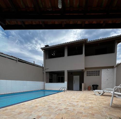 Casa de Praia com piscina – khách sạn tại Praia de Boicucanga