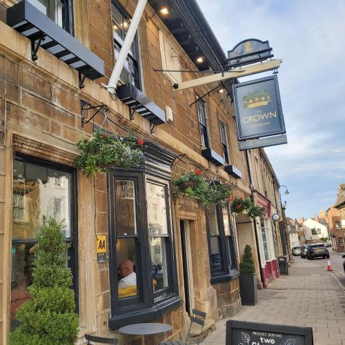 The Crown, Uppingham