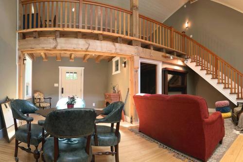 Wooded barndominium near Chapel Hill and Pittsboro in Pittsboro, USA
