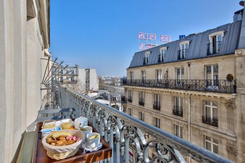 Balcony/terrace, Maison Barbes in 18th - Sacre Coeur - Montmartre