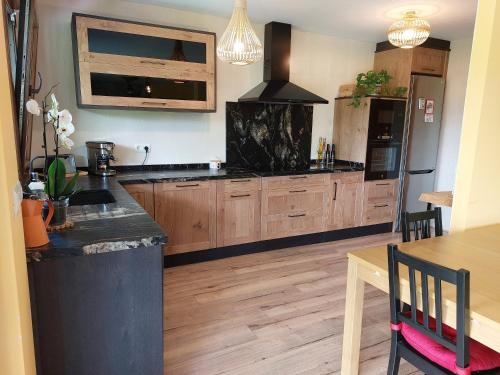 Kitchen, EL ABEDUL in Pilona