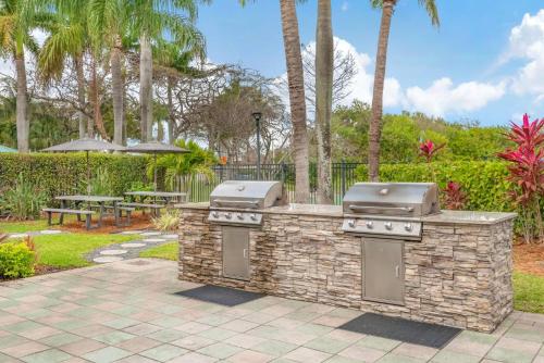 Tucker at Palm Trace Landings Fort Lauderdale - 편의 시설/서비스