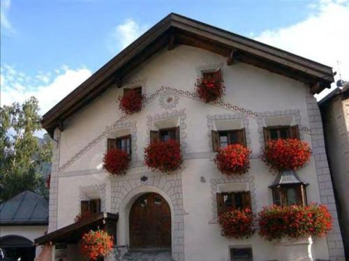 Plazzetta 23 in Sent GR, Schweiz