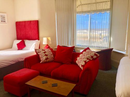 Adelphi Holiday Flats - image 11