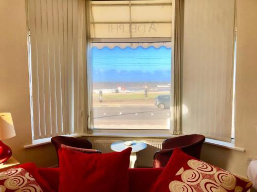Adelphi Holiday Flats - image 9