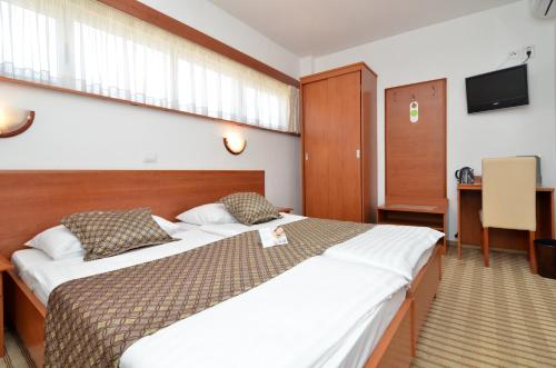 Hotel Neboder - image 4