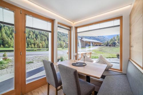 One-Bedroom Apartment with Garden View