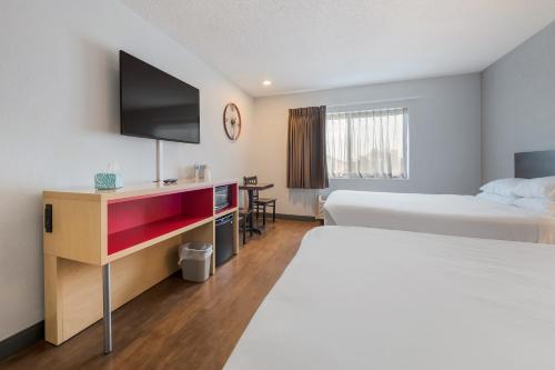 Red Lion Inn & Suites Ontario