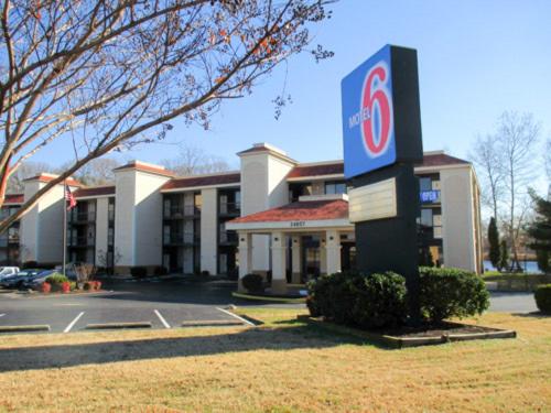 在meiguo.com看到的Motel 6 Seaford, DE的介绍图片