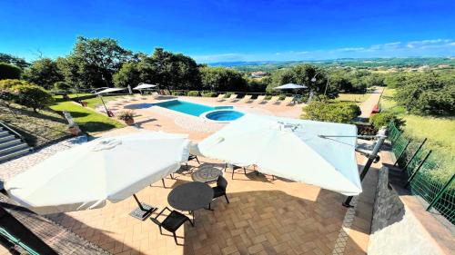 Amazing lake view - Villa with pool and jacuzzi