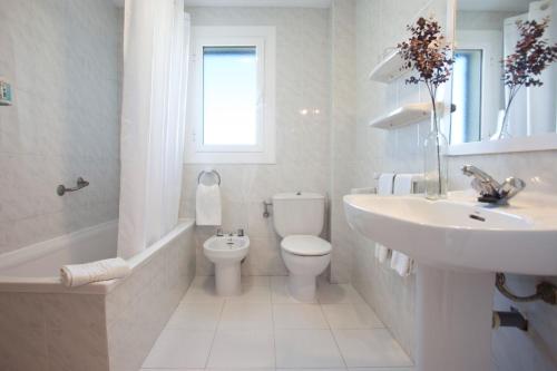 Hotel Cala Murada - image 3