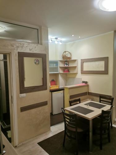 Belgrade Agape Downtown 3-Star Guesthouse restaurant