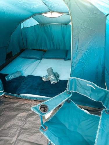 1 double bed, 1 twin bed