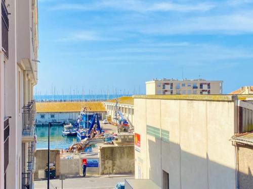 ''Romain'' T2 climatisé avec terrasse & vue sur le St Clair - Location saisonnière - Sète