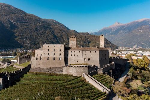 Cuore di Relais e Châteaux 5 STELLE in Bellinzona CITY OF CASTLES -By EasyLife Swiss