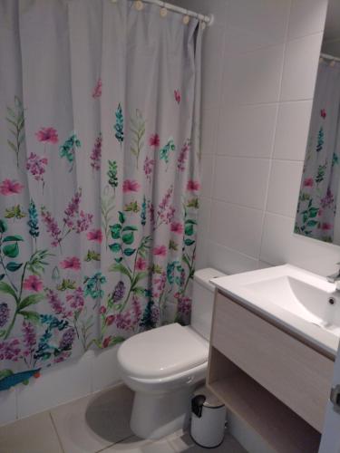 Badkamer, Hermoso departamento Cerro los placeres Valparaíso (Hermoso departamento Cerro los placeres Valparaiso) in Baron