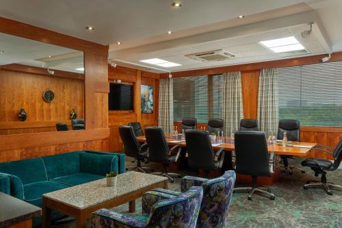 400596617 Crowne Plaza Dublin Blanchardstown by IHG