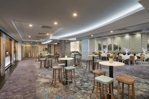 400596621 Crowne Plaza Dublin Blanchardstown by IHG