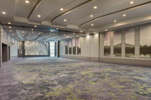 400596625 Crowne Plaza Dublin Blanchardstown by IHG