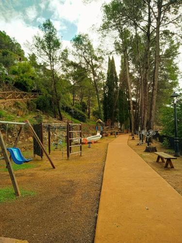 Spēļu laukums, Casa rural El Forn d'Alcudia de Veo in Ain