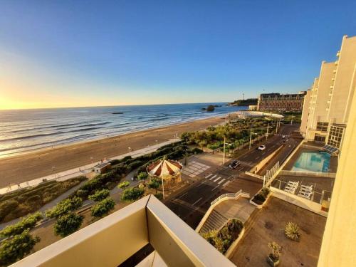 Biarritz centre balcon vue mer, piscine, plage - Location saisonnière - Biarritz