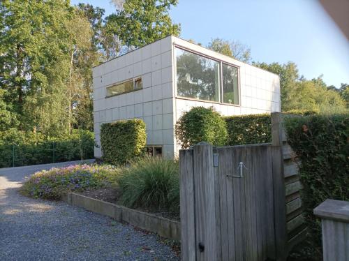 Woning gelegen in rustige bosrijke omgeving - Location saisonnière - Wingene