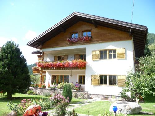  Haus am Park, Pension in Niederrasen