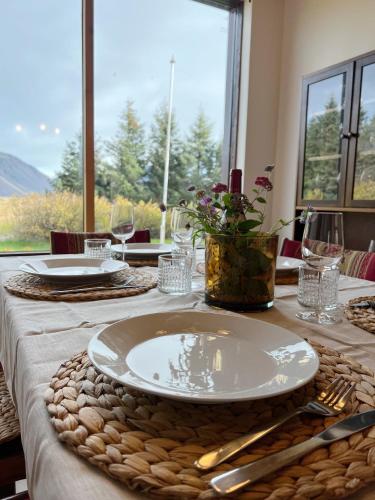 House with a magical garden and sunroom, Höfn (foto 7)