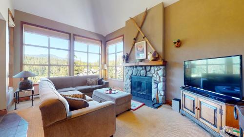 Golf Course & Mountain Views by Harmony Whistler, Whistler (fotografie 6)
