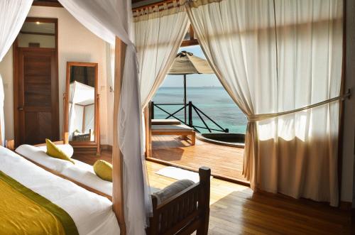 Lagoon Villa image 5