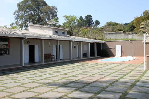 Chacara com piscina e muito lazer em Jarinu SP