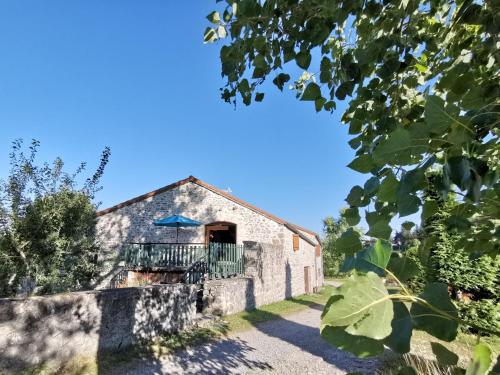 Gîte Saint-Romain-Lachalm 1 pièce 2 personnes - FR-1-582-264 - image 7