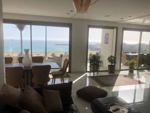 New Luxury Apartment Sea View photo 4