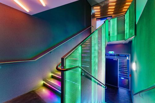 Quarters A2- Luxurious & Futuristic Studio
