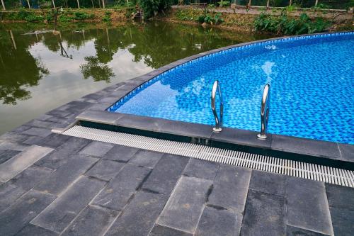Swimming pool, Viet Retreat in Huyen Luong Son