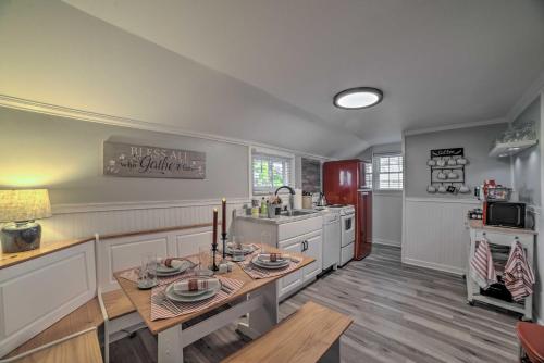 Lovely Pembroke Retreat with Beautiful Patio! in Oak Grove, USA